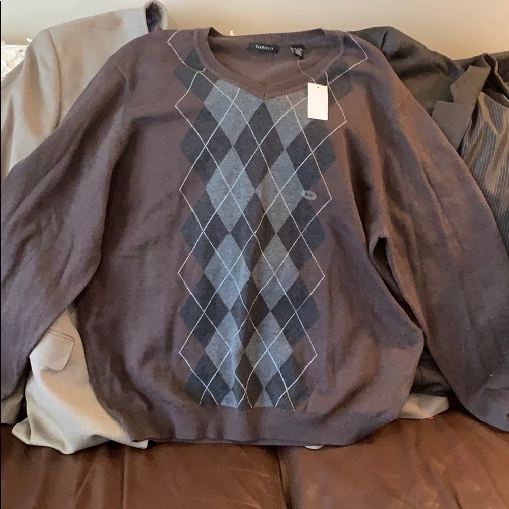 VanHeusen Sweater